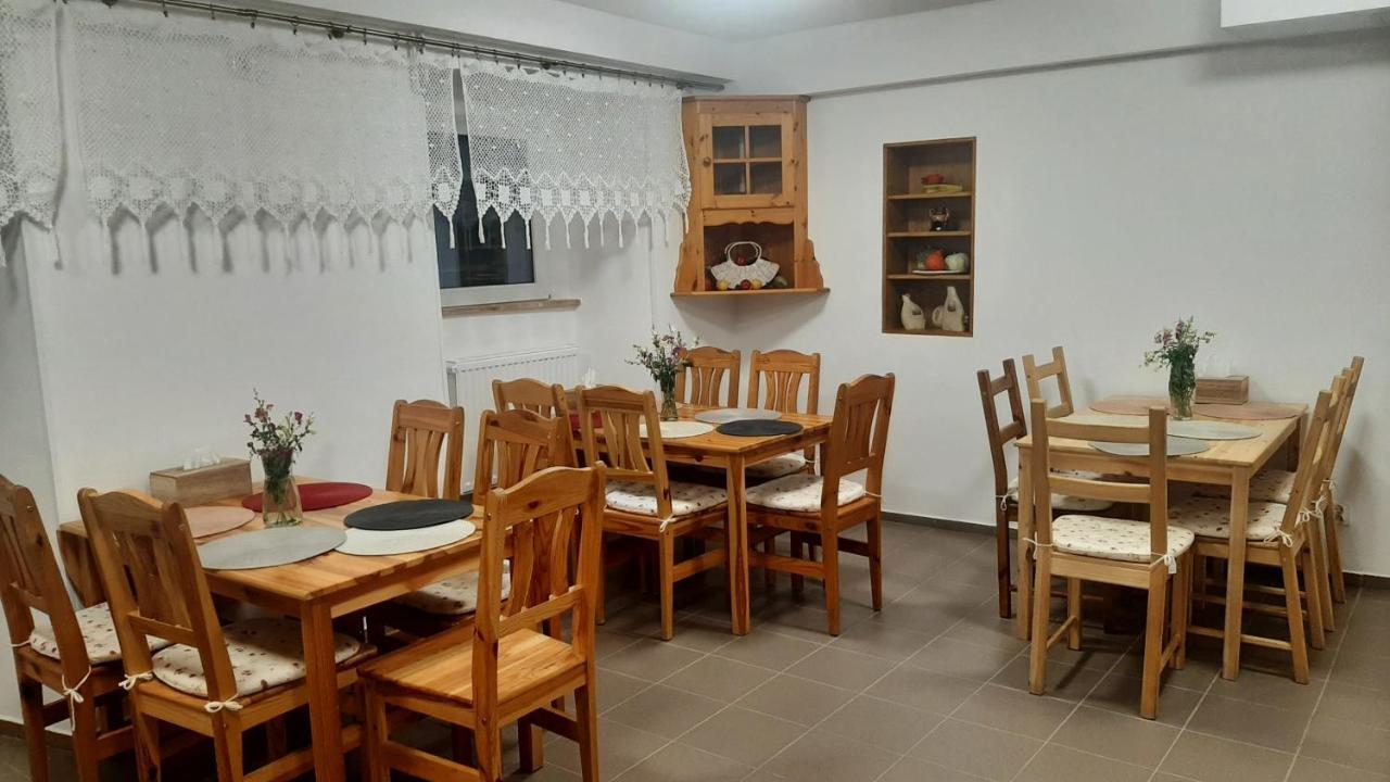 Dworek Pod Swierkami Jelenia Góra Exterior foto